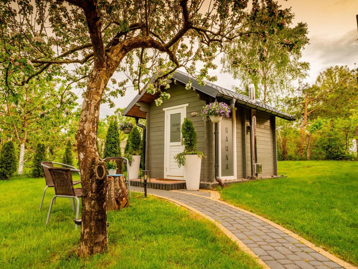 Domek Inosasino Z Basenem I Sauna Экстерьер фото